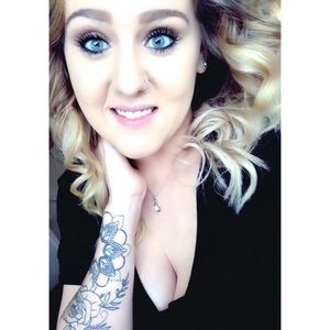 Meet your Posher, Sandra